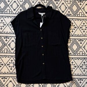 Walter Baker Black Short Cap-Sleeve Button Front Shirt